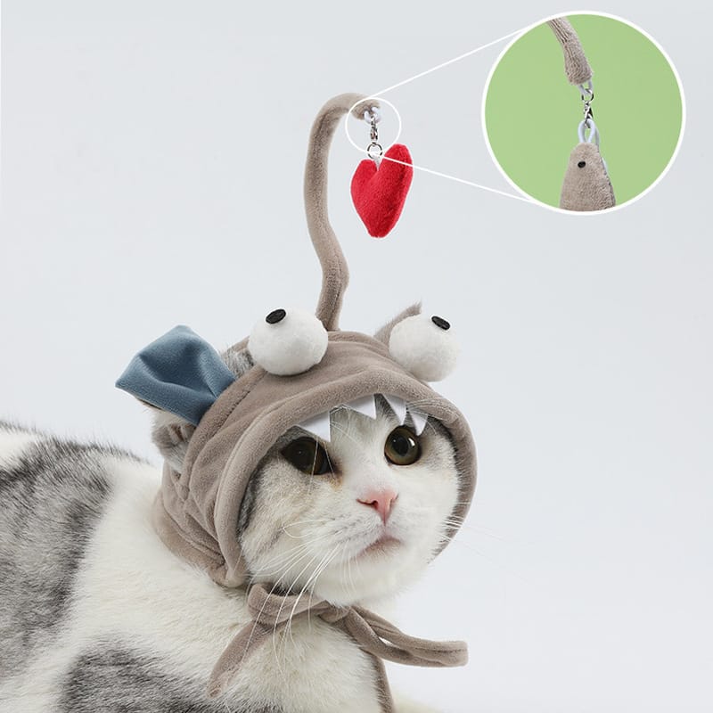redtrinket cat toy